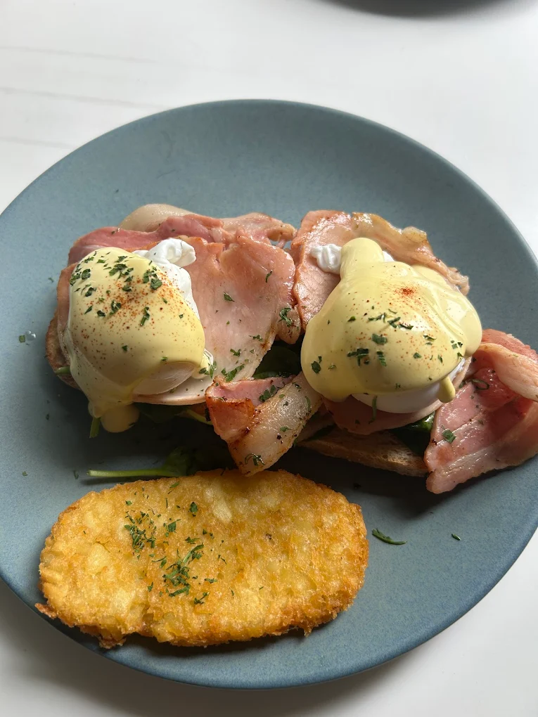 Eggs Benedict with hollandaise at Bliss on Riverside